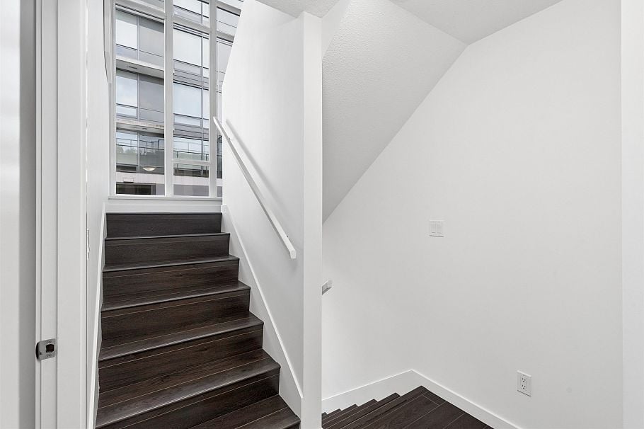 156 W 1st Avenue Vancouver, BC - 26