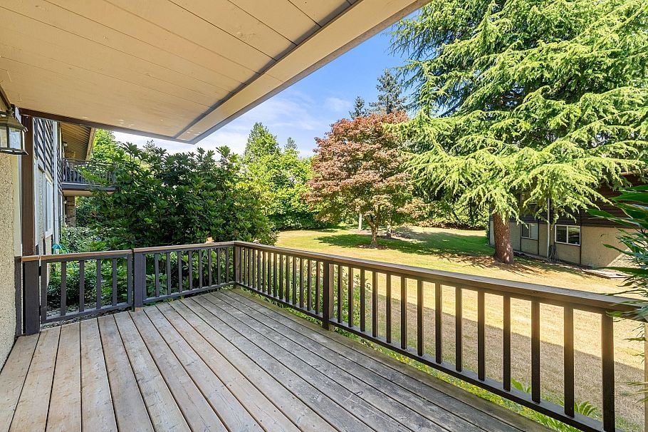 911 555 W 28th Street North Vancouver, BC - 15
