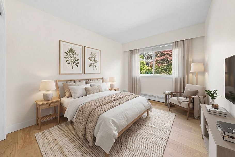 911 555 W 28th Street North Vancouver, BC - 26