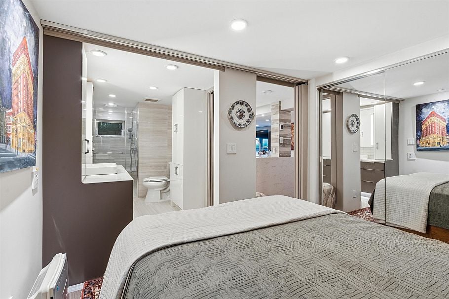 3240 W 1st Avenue Vancouver, BC - 32