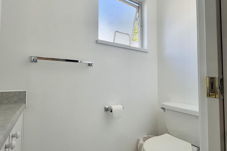202 3683 Wellington Avenue Vancouver, BC - 10