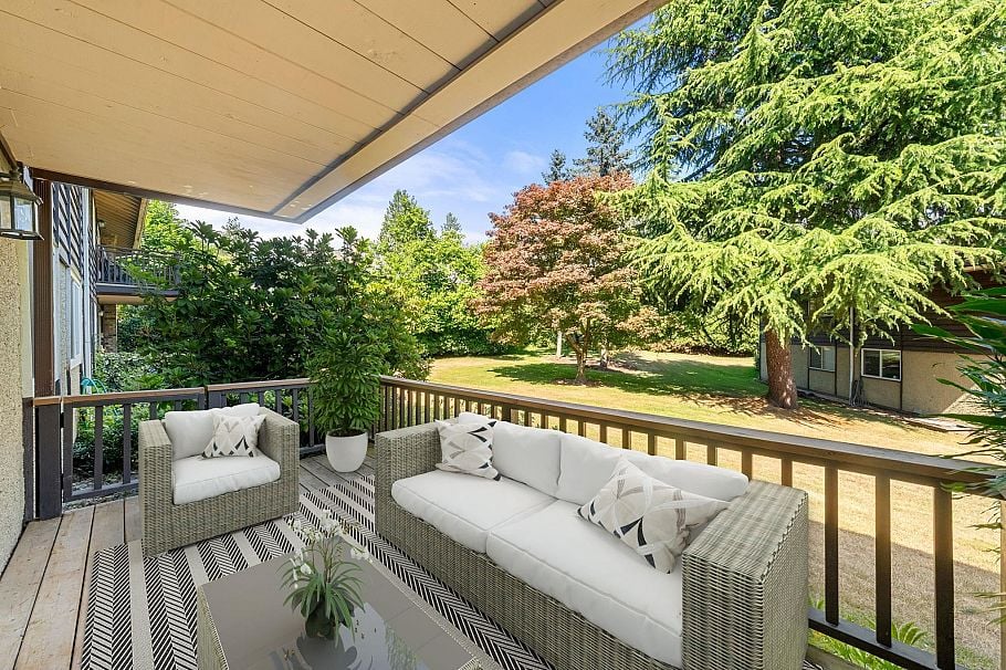 911 555 W 28th Street North Vancouver, BC - 14
