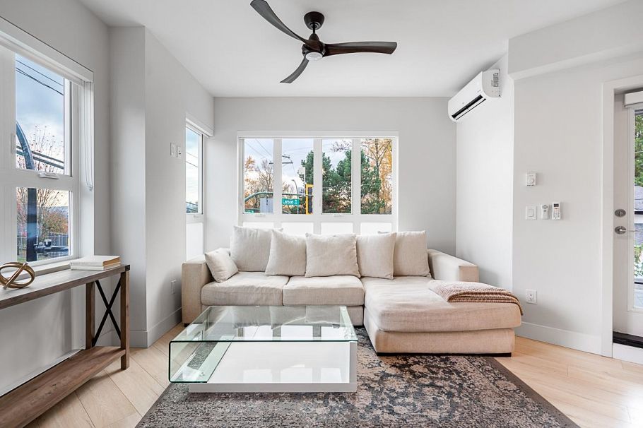 1710 Larson Road North Vancouver, BC - 3