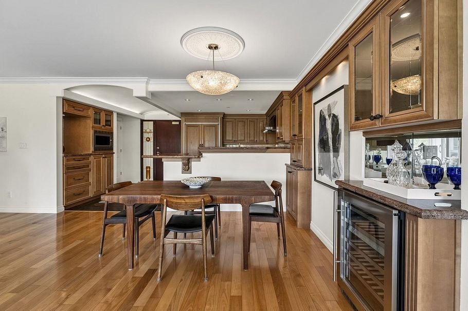 306 1383 Marinaside Crescent Vancouver, BC - 8