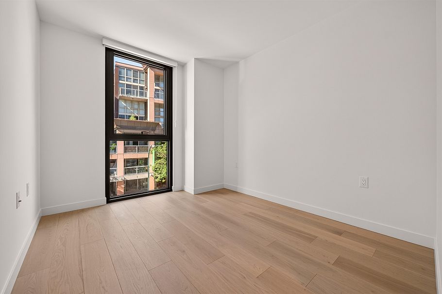 302 1526 W 6th Avenue Vancouver, BC - 12