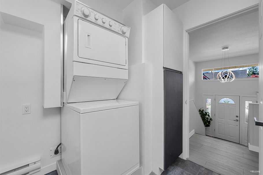 330 W Braemar Road North Vancouver, BC - 14