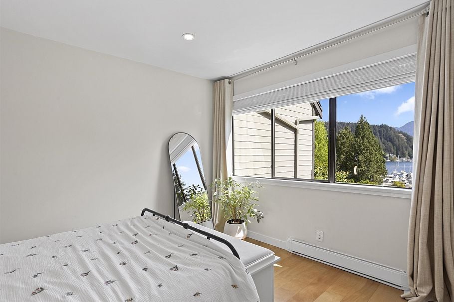 2151 Banbury Road North Vancouver, BC - 16