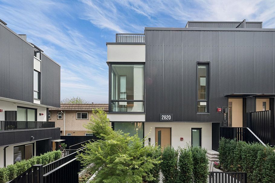 221 2820 Nanaimo Street Vancouver, BC - 1
