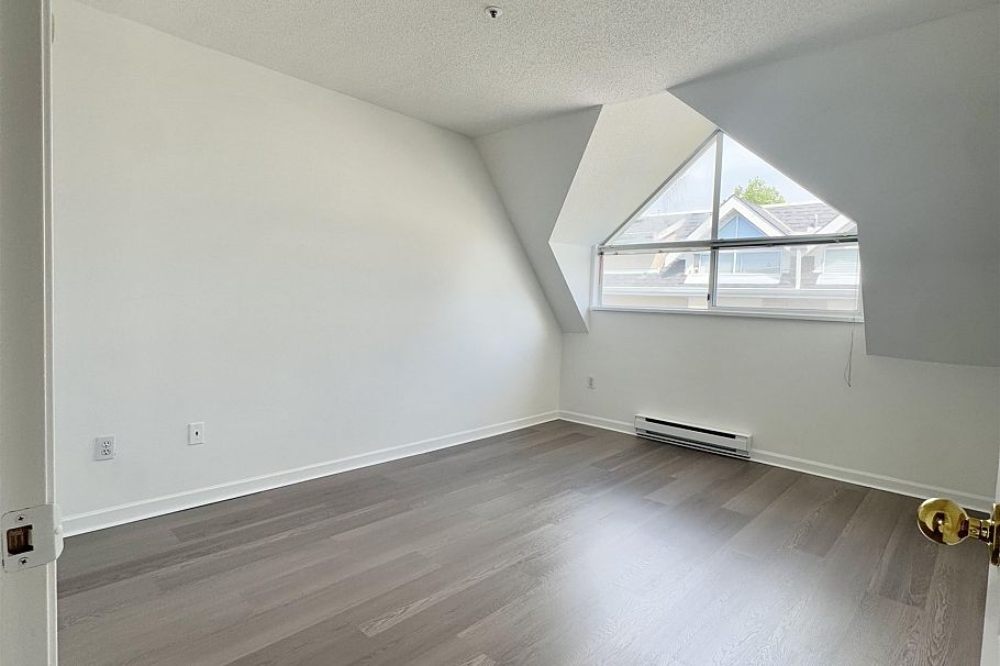 202 3683 Wellington Avenue Vancouver, BC - 13