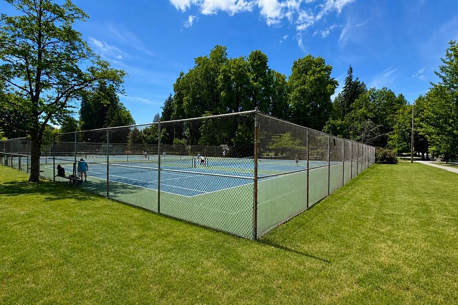 3713 W 31st Avenue Vancouver, BC - 40