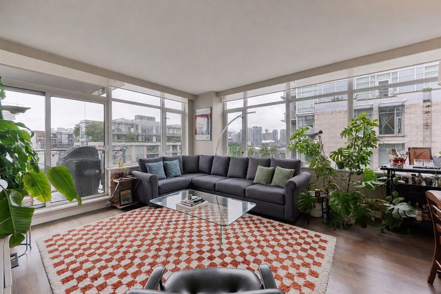 803 1661 Ontario Street Vancouver, BC - 5