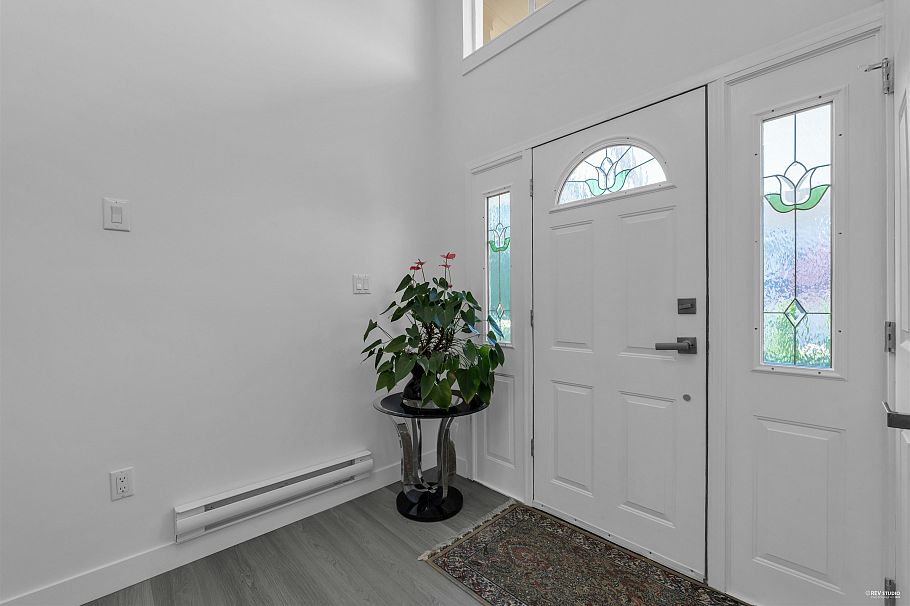 330 W Braemar Road North Vancouver, BC - 3