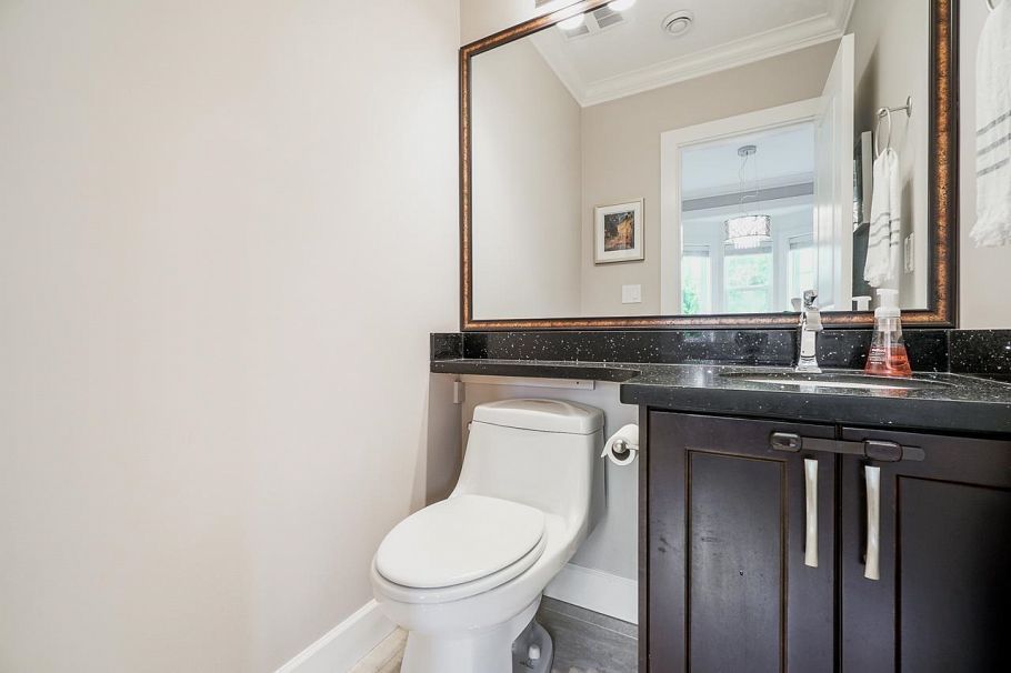 5603 Rhodes Street Vancouver, BC - 5