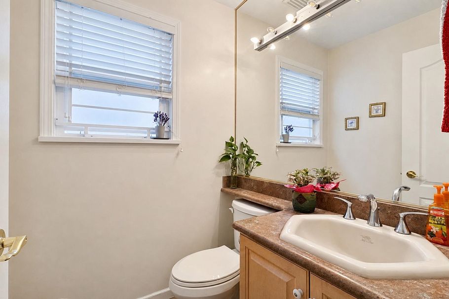 3713 W 31st Avenue Vancouver, BC - 17