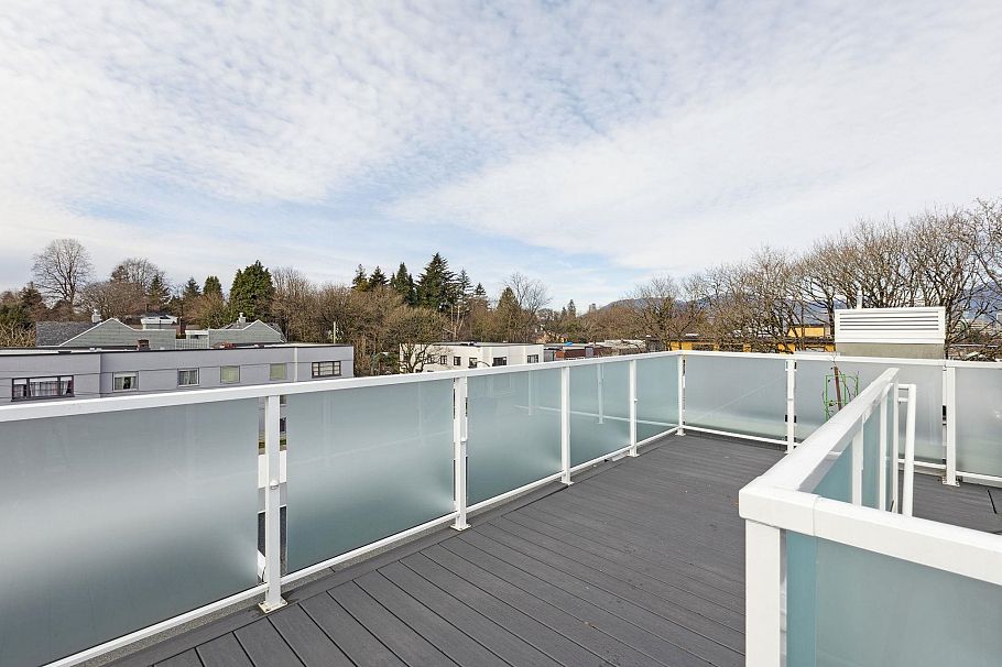 307 980 W 22nd Avenue Vancouver, BC - 26