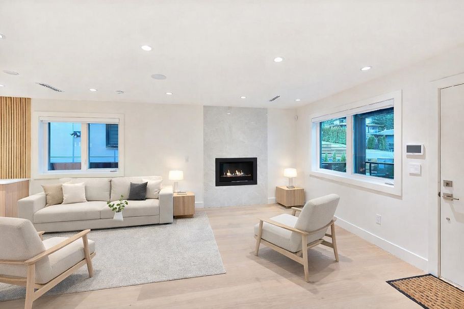 806 Montroyal Boulevard North Vancouver, BC - 13