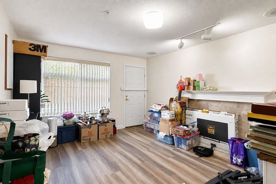 3713 W 31st Avenue Vancouver, BC - 32