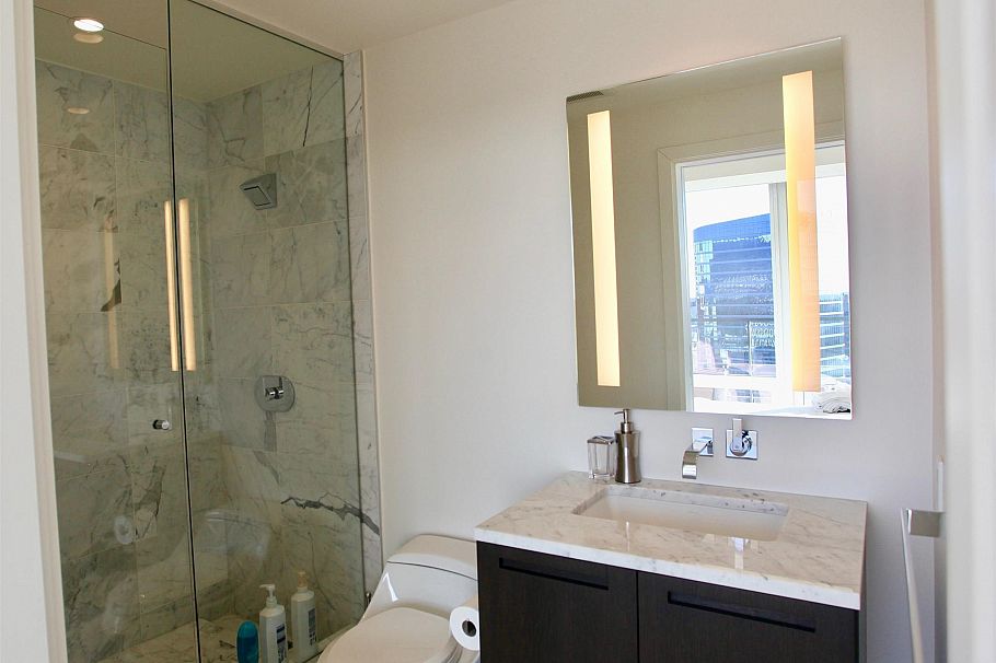 4203 1011 W Cordova Street Vancouver, BC - 10