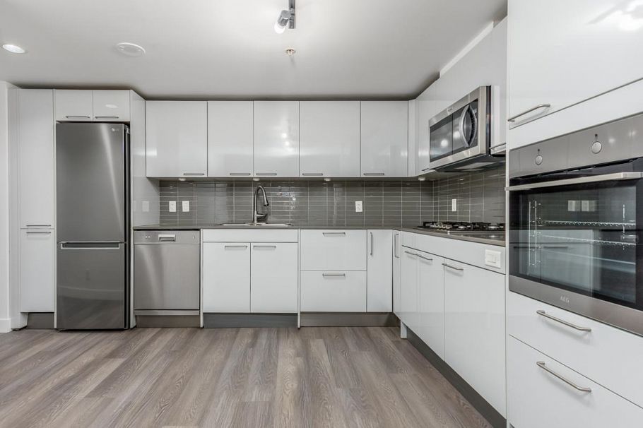 202 128 W Cordova Street Vancouver, BC - 3