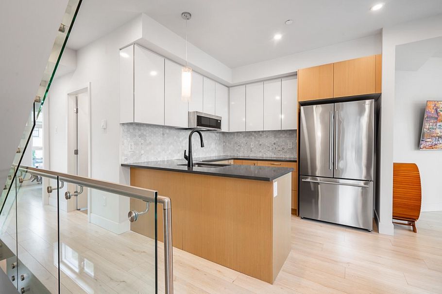 1710 Larson Road North Vancouver, BC - 6