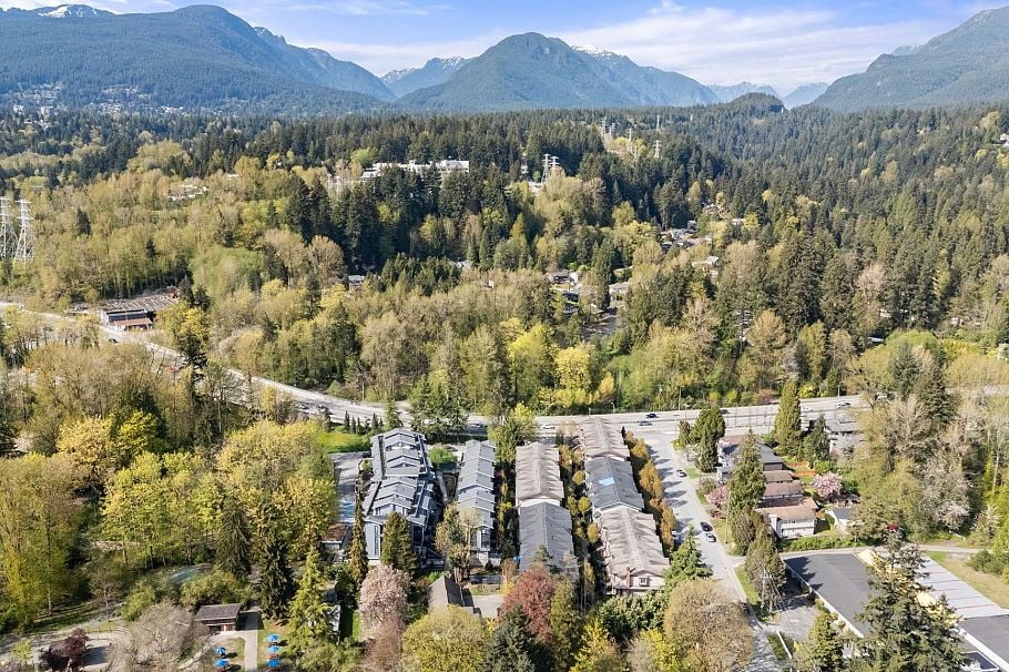 9 433 Seymour River Place North Vancouver, BC - 34