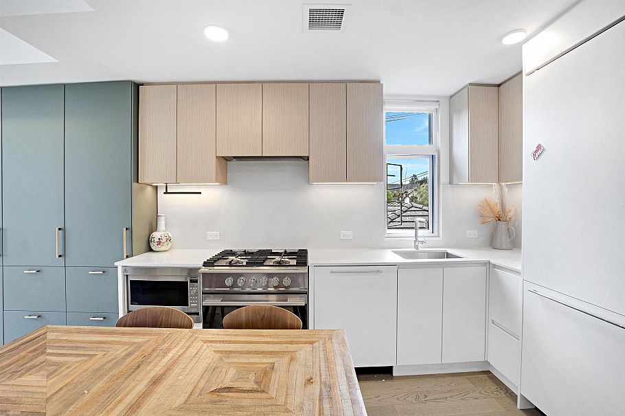 231 1012 W 47th Avenue Vancouver, BC - 8