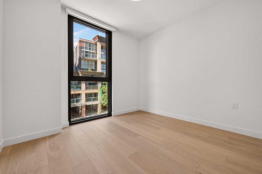 302 1526 W 6th Avenue Vancouver, BC - 27