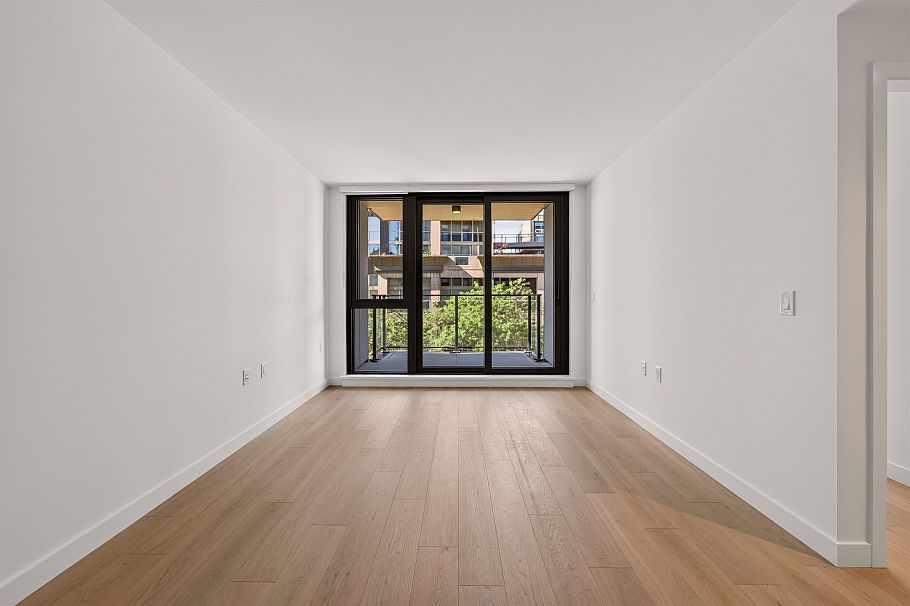 302 1526 W 6th Avenue Vancouver, BC - 17