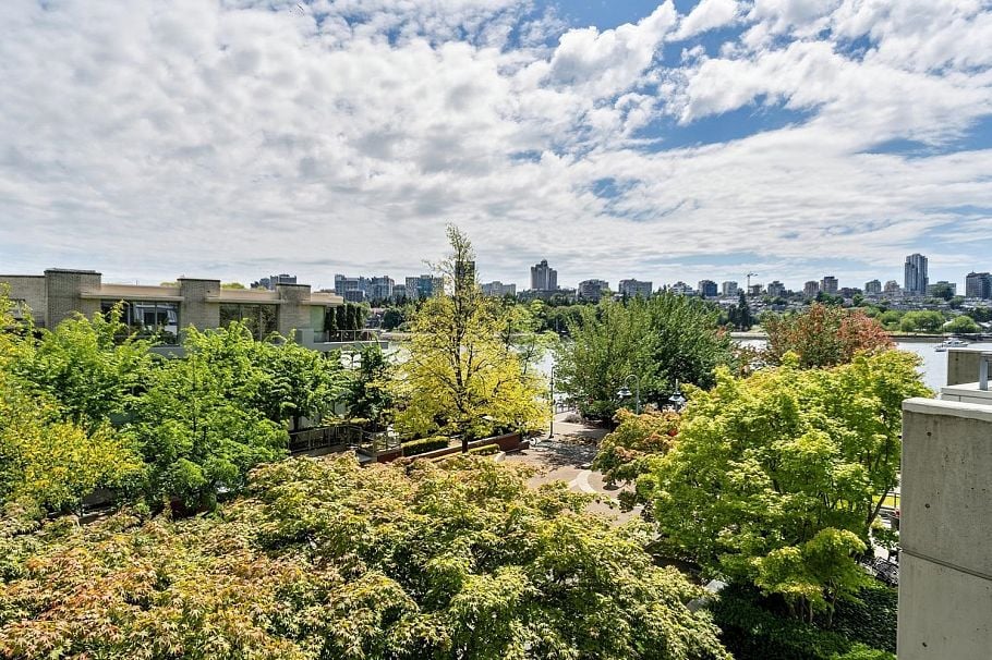 306 1383 Marinaside Crescent Vancouver, BC - 14