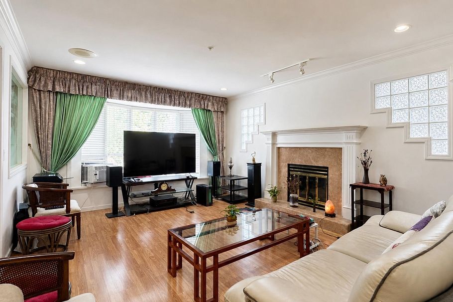 3713 W 31st Avenue Vancouver, BC - 15