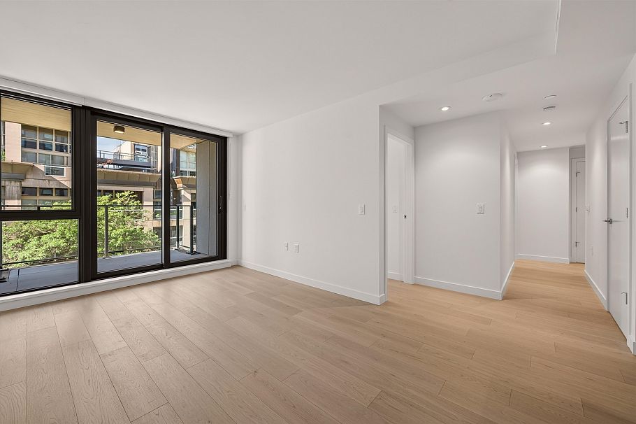 302 1526 W 6th Avenue Vancouver, BC - 16
