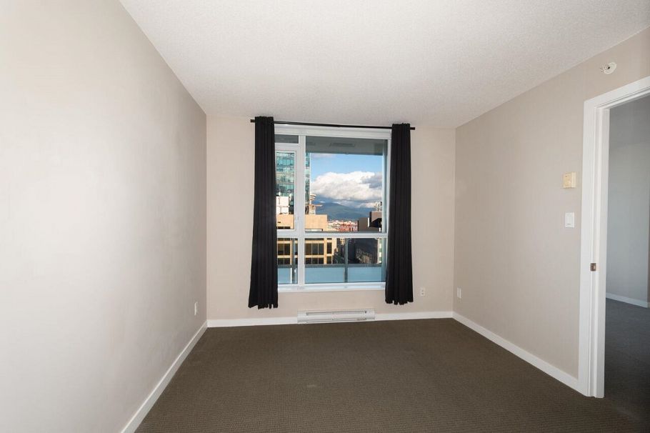 2102 833 Seymour Street Vancouver, BC - 21
