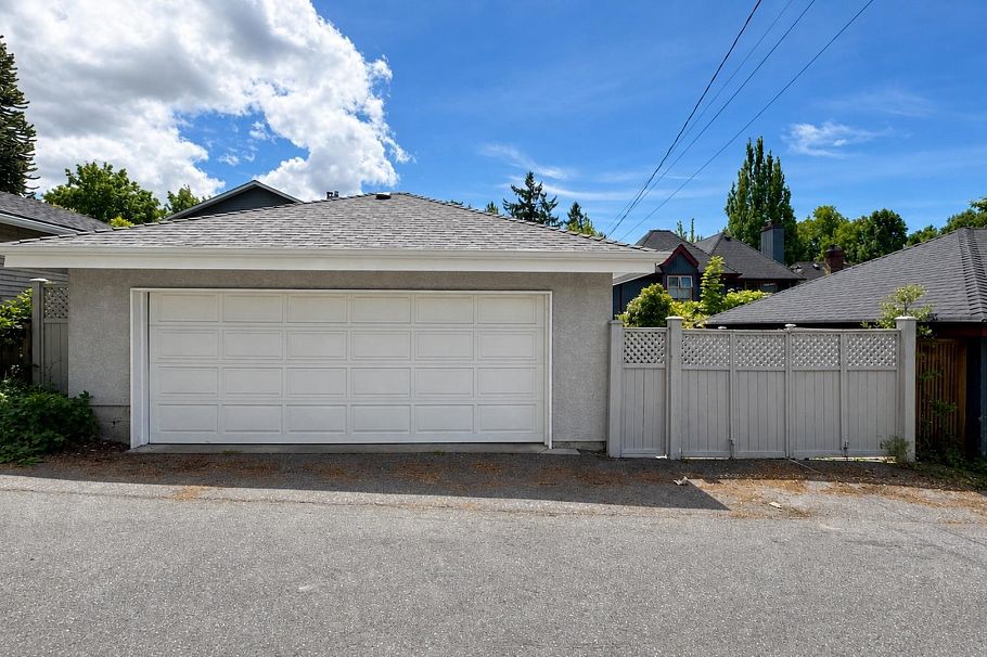 3713 W 31st Avenue Vancouver, BC - 34