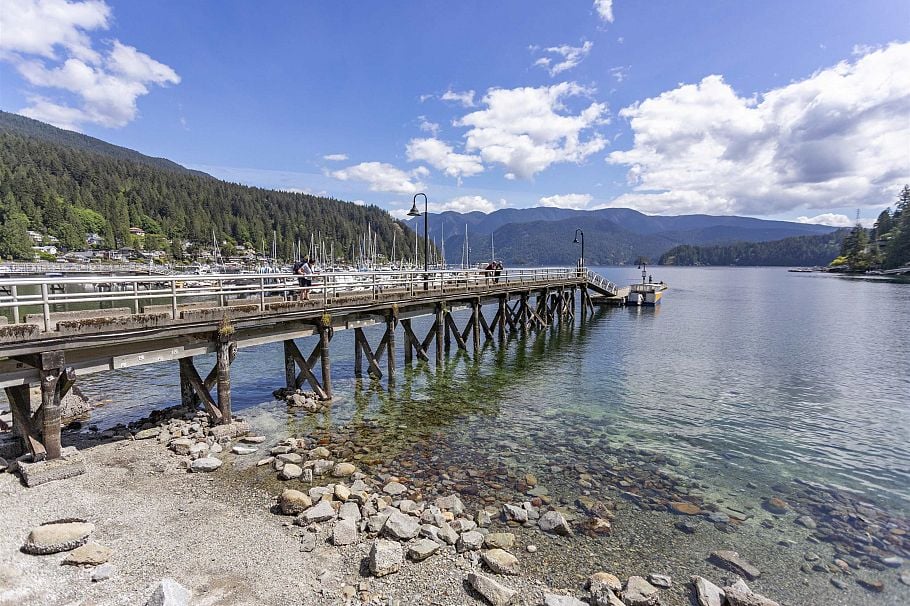 2151 Banbury Road North Vancouver, BC - 27