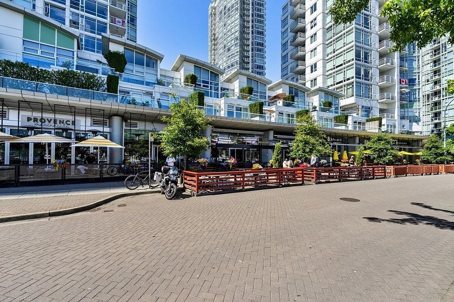 306 1383 Marinaside Crescent Vancouver, BC - 29