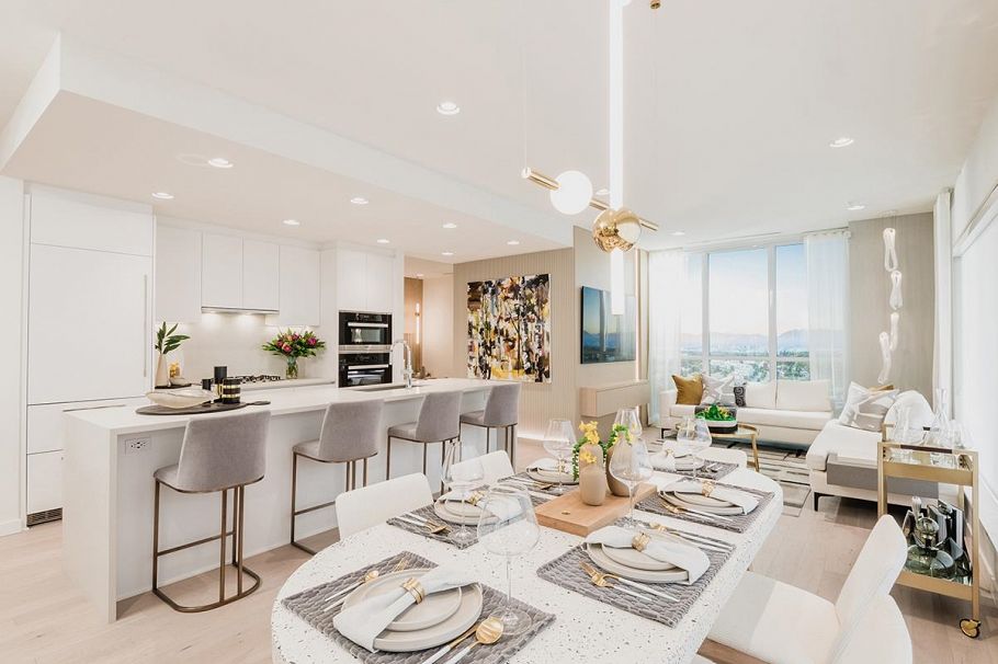 1706 485 W 42nd Avenue Vancouver, BC - 1