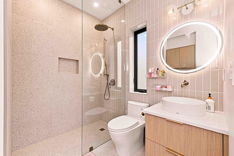 6408 Vine Street Vancouver, BC - 20