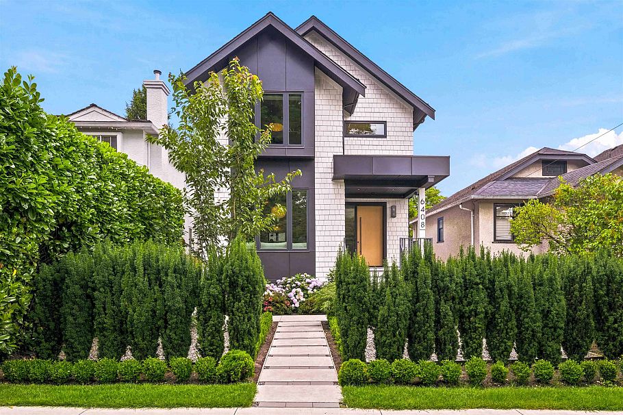 6408 Vine Street Vancouver, BC - 1