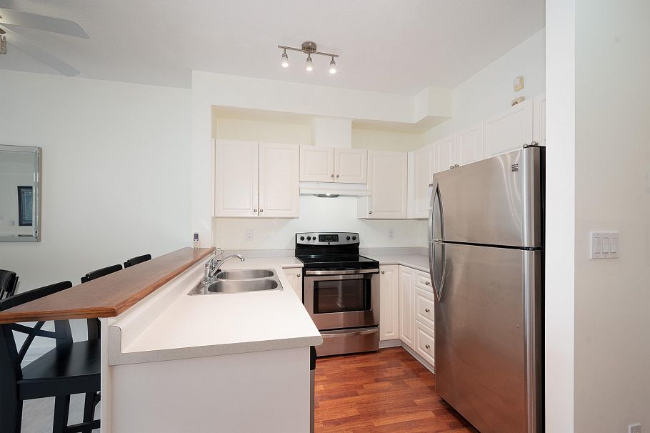 3058 E Kent Avenue South Vancouver, BC - 14