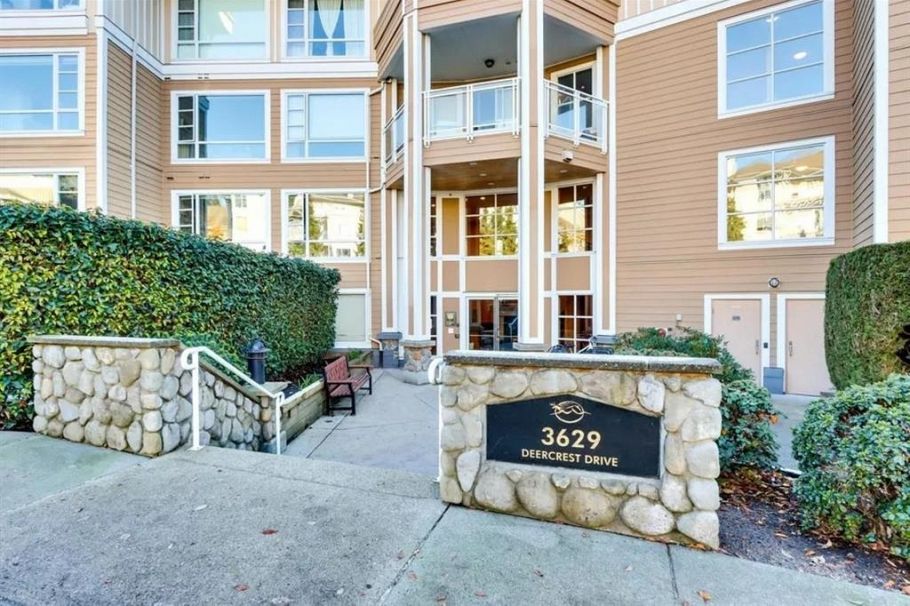 422 3629 Deercrest Drive North Vancouver, BC - 2