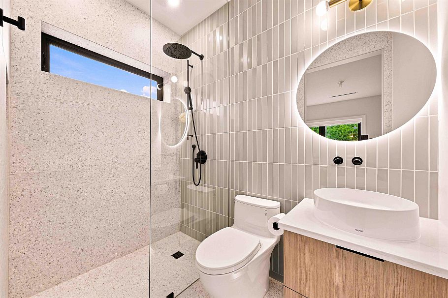 6408 Vine Street Vancouver, BC - 22