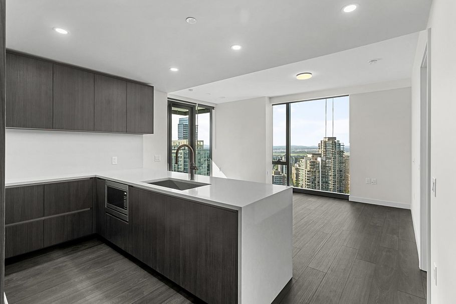 2502 5987 Wilson Avenue Burnaby, BC - 12