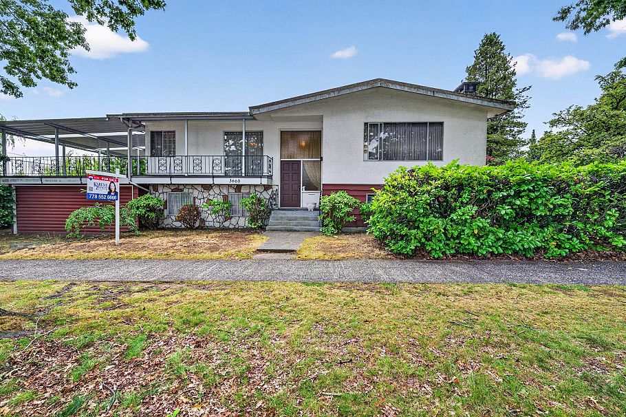 3660 E 22nd Avenue Vancouver, BC - 1
