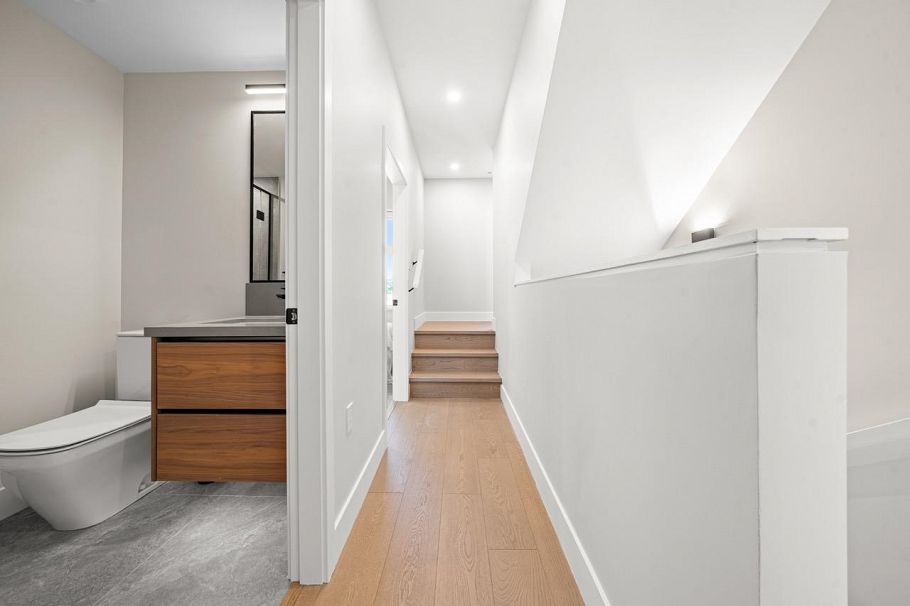 5 128 W Woodstock Avenue Vancouver, BC - 20