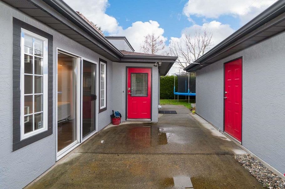 2688 W 19th Avenue Vancouver, BC - 8