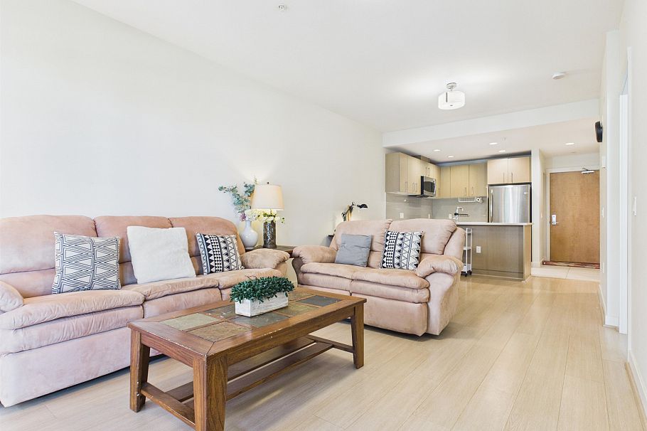 303 5981 Gray Avenue Vancouver, BC - 7