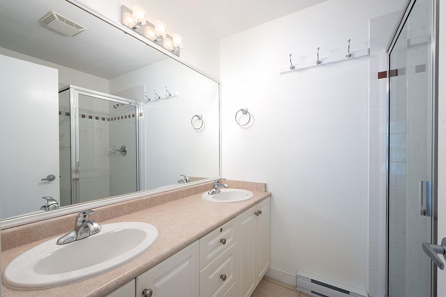 3058 E Kent Avenue South Vancouver, BC - 17