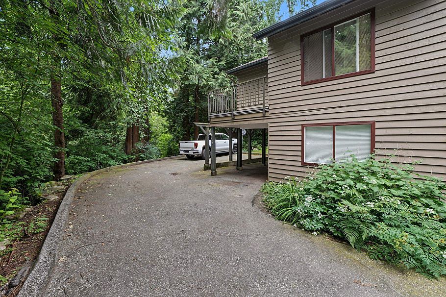 3381 William Avenue North Vancouver, BC - 4