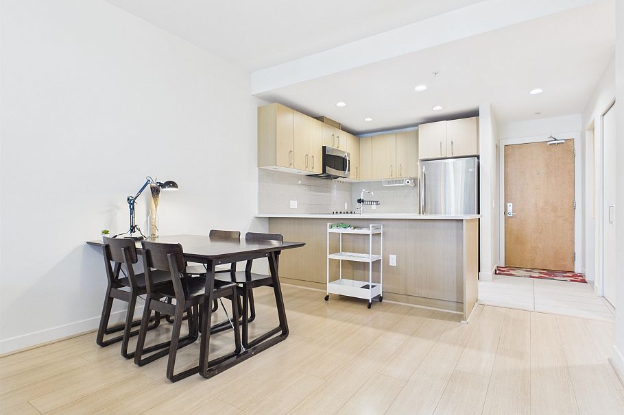 303 5981 Gray Avenue Vancouver, BC - 6