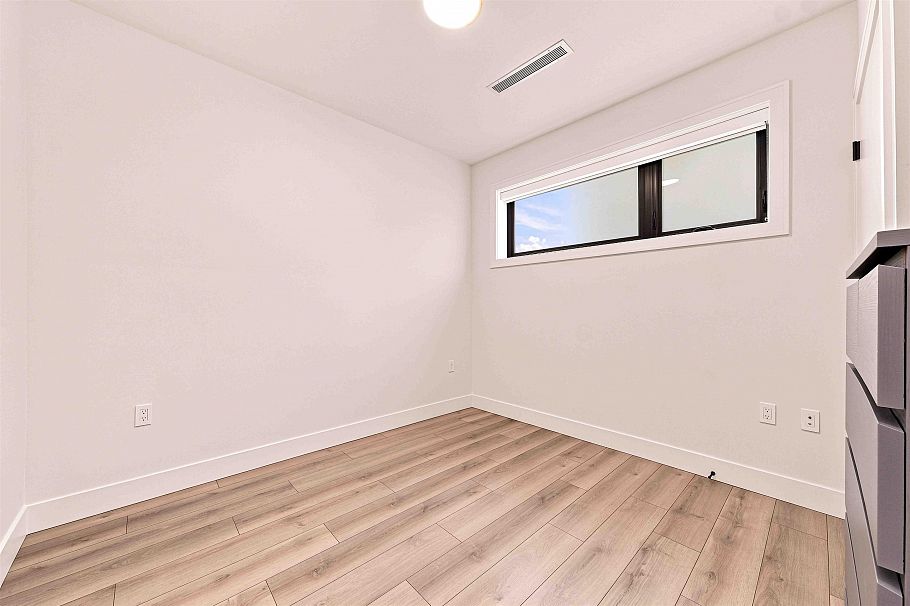 6408 Vine Street Vancouver, BC - 36